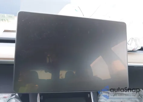 2020 Tesla Model 3 Standard Range Plus Rear-Wheel Drive/Standard Range Rear-Wheel Drive from USA, damaged, VIN 5YJ3E1EA3LF659590